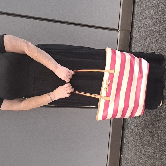Kate Spade Eden Street Margareta tote bag in a pink and white striped - Picture 4 of 12